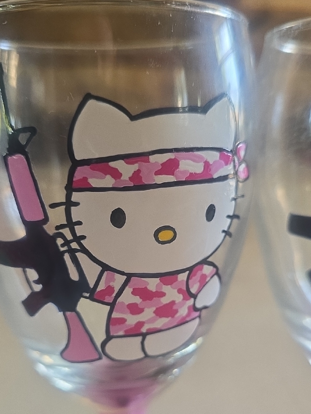 3 Hello Kitty Cups - Picture 4 of 9